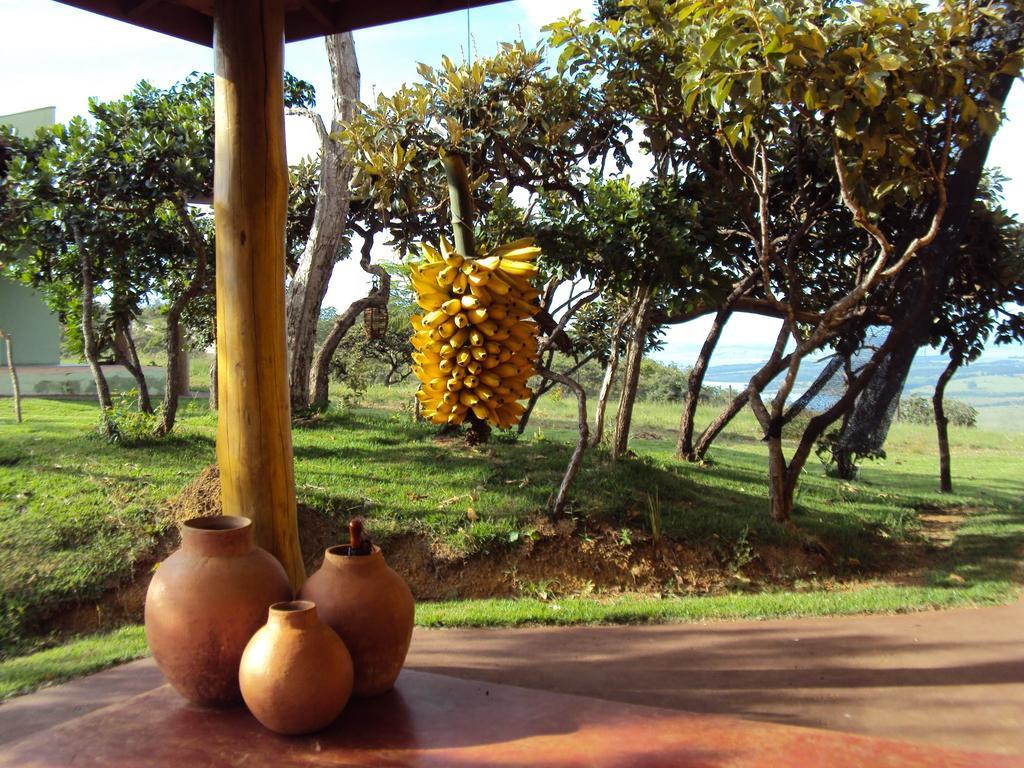 Pousada Encantos Do Cerrado Delfinopolis Exterior photo